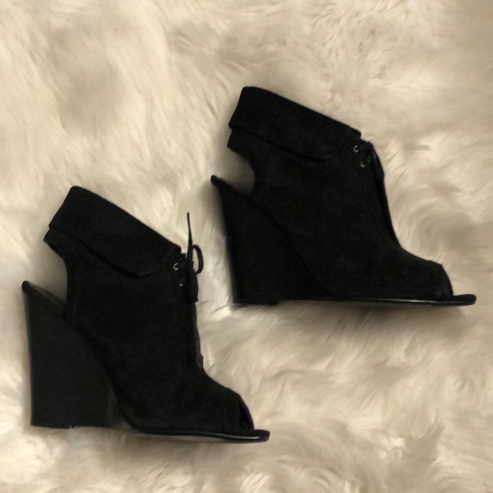 🌺Aldo platform shoes size 41 in black color